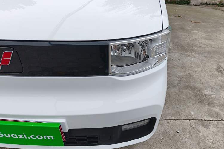 Used Wuling Hongguang MINIEV 2021 Macaron Fashion Edition Lithium-Ion Battery Left Front Headlight