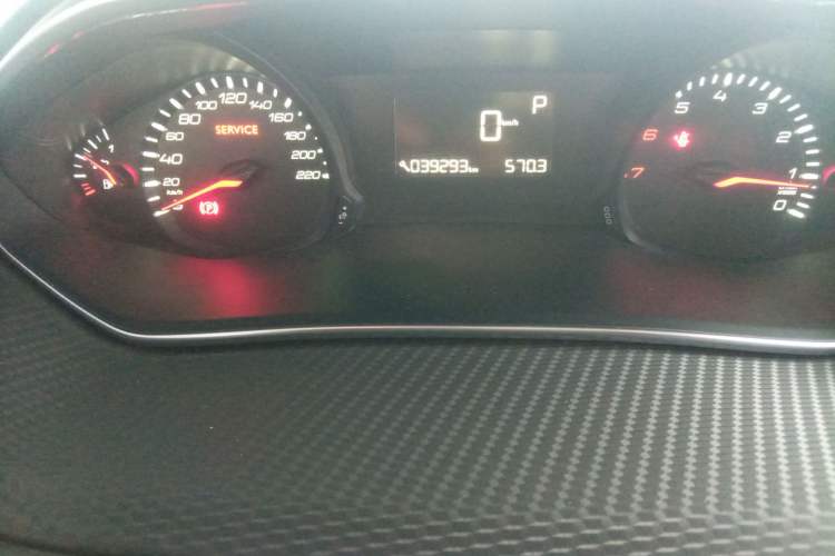 Used Peugeot 308 2018 1.6L Automatic Luxury Edition
