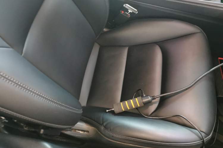 Used Tesla Model Y 2022 Long-Range All-Wheel-Drive Version