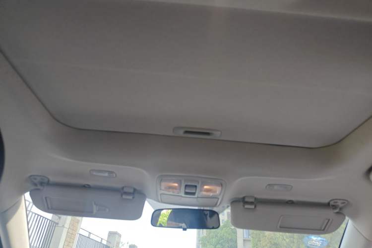 Used Hyundai ix35 2013 2.0L Automatic Two-Wheel Drive Smart GLS China IV Standard