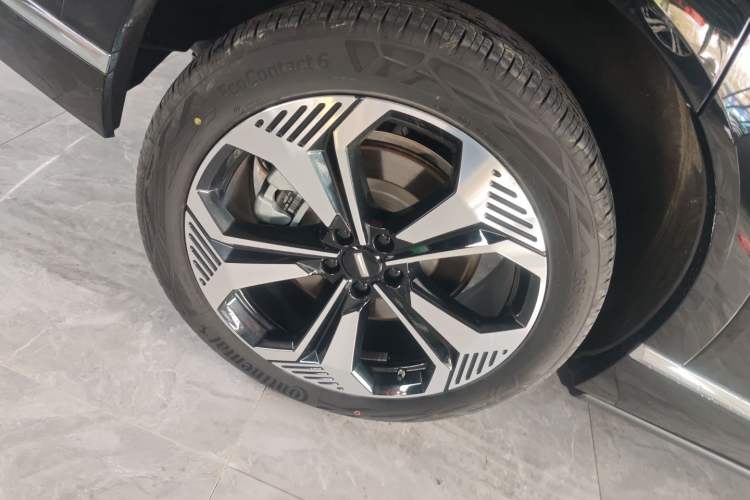 Used Wey Lanshan 2025 Four-Wheel Drive Max
