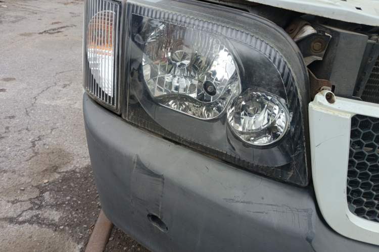 Used Ford Classic Transit 2015 2.8T Diesel Multi-Function Vehicle Short Wheelbase 6-Seater Mid-Roof Edition JX493ZLQ4