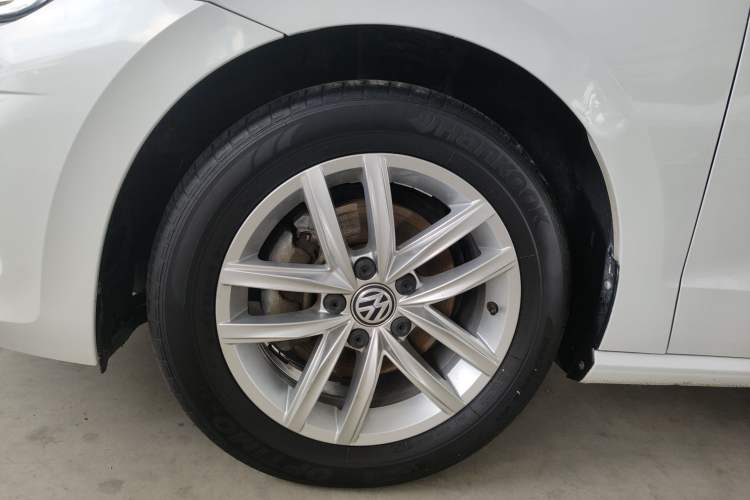 Used Volkswagen Golf Sportsvan 2019 1.6L Automatic Pure Model China V Standard