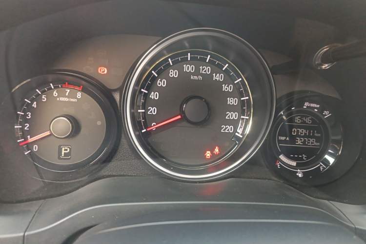 Used Honda XR-V 2015 1.8L EXi CVT Comfort Version