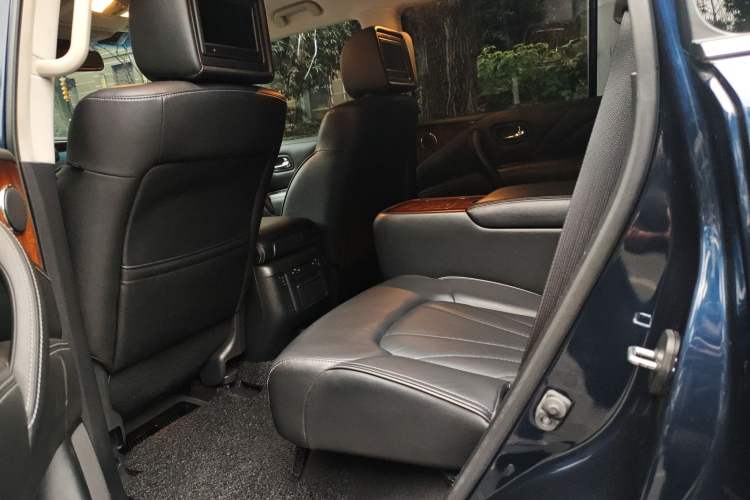 Used Infiniti QX80 2016 5.6L 4WD
