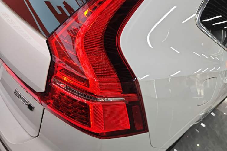 Used Volvo XC60 2024 B5 4x4 Smart Luxury Edition
