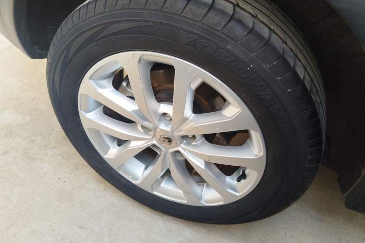 Used Renault Kadjar 2017 2.0L Two-Wheel-Drive Leading Edition
