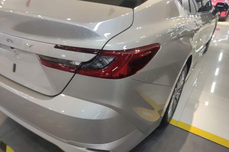 Used Toyota Camry 2026 Model 2.0E Elite Edition
