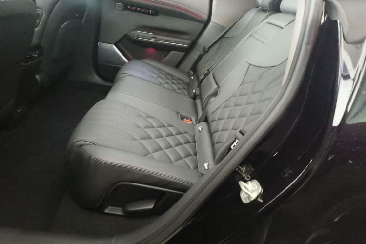 Used Hyptec HT 2025 825 Max Left Rear Seat