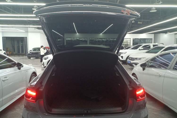 Used Volkswagen FAW-Volkswagen CC 2023 380TSI Striking Edition
