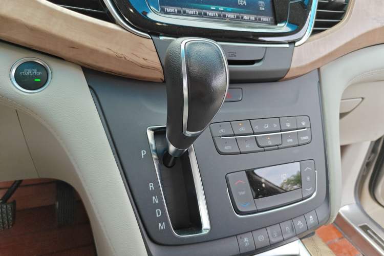 Used Buick GL8 2018 ES 28T Luxury Model China VI Standard
