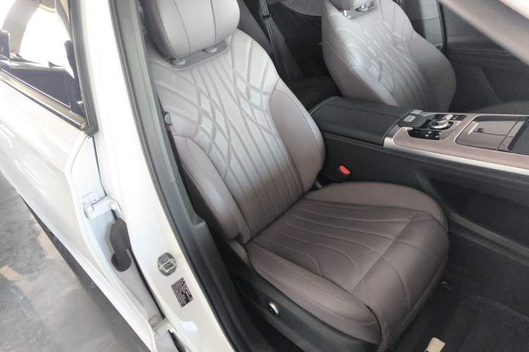 Used Chery Tiggo 9 2025 2.0T Automatic Two-Wheel Drive Luxury Edition 5 Seats