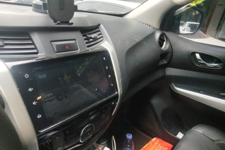 Used Nissan Terra 2020 2.5L XL Upper Automatic Two-Wheel Drive Luxury Edition Audio And AC Panel