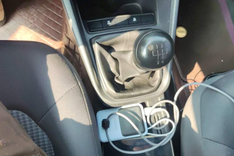 Used Volkswagen Santana 2021 1.5L Manual Fashion Edition Gear Lever