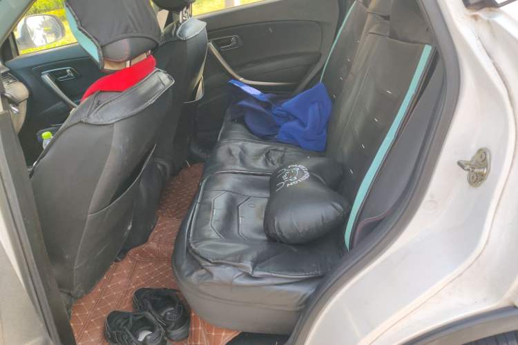 Used Bestune X80 2015 2.0L automatic luxury version