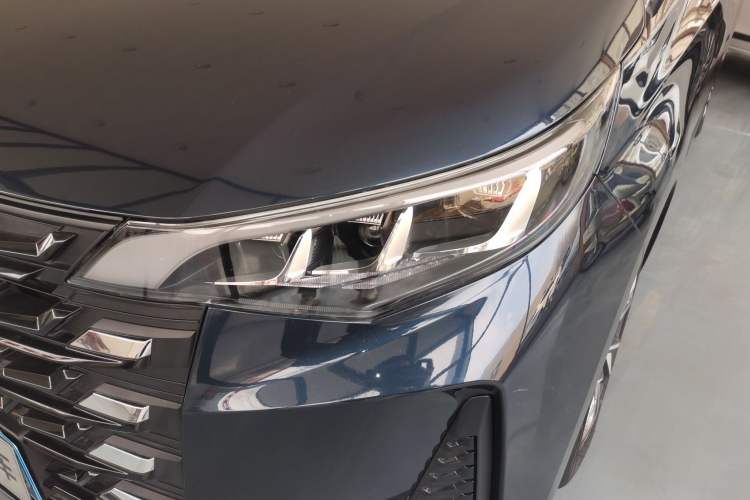 Used GAC Trumpchi M6 2023 PRO 270T DCT Luxury Edition Left Front Headlight