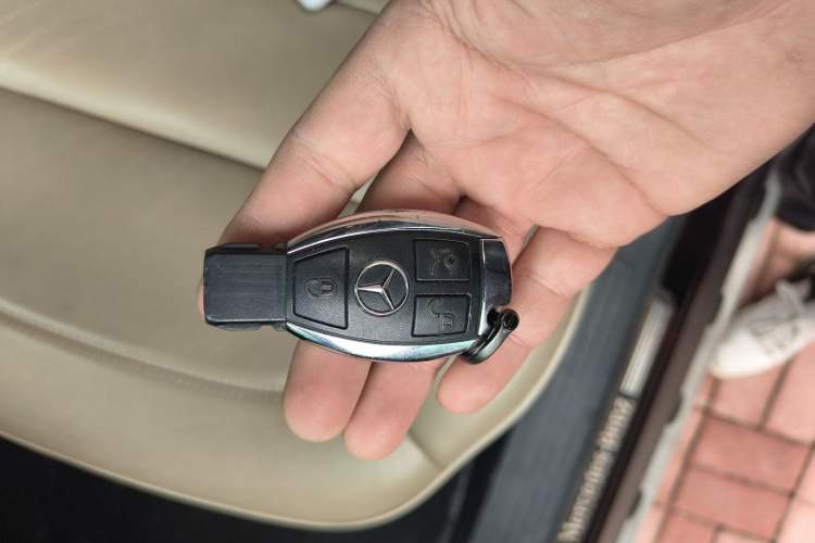 Used Mercedes-Benz M-Class 2014 ML 400 4MATIC Luxury Model