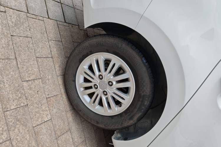 Used Kia Pegas 2019 1.4L Manual Value Edition National VI Standard Right Rear Wheel Hub