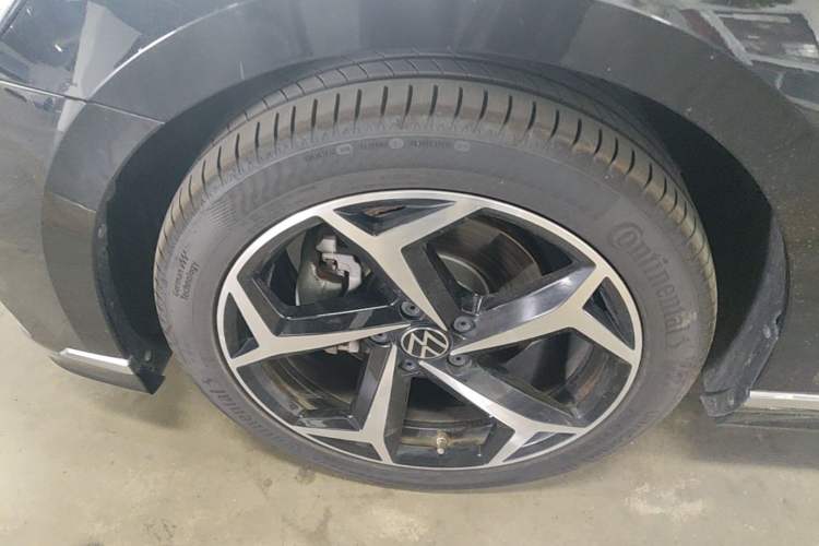 Used Volkswagen Magotan 2023 2 Million Units Commemorative Edition 330TSI DSG Luxury Version