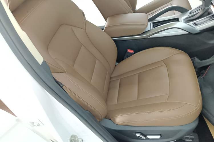 Used Geely Auto Emgrand X7 Sport 2016 1.8TD Automatic All-Wheel-Drive ZhiZun Edition