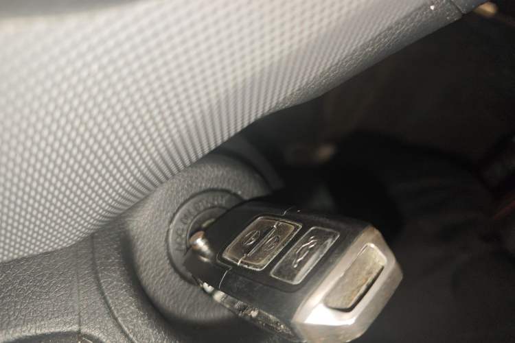 Used FAW Senya R7 2016 1.6L Manual Luxury Model