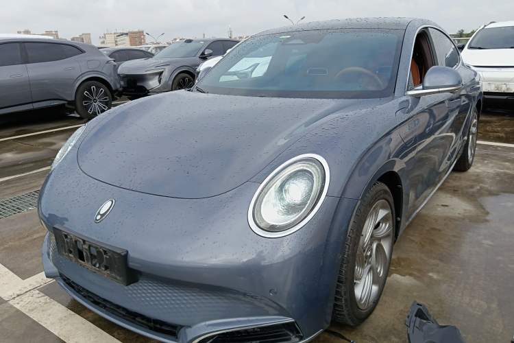 Used ORA Lightning Cat 2022 555 km Luxury Edition