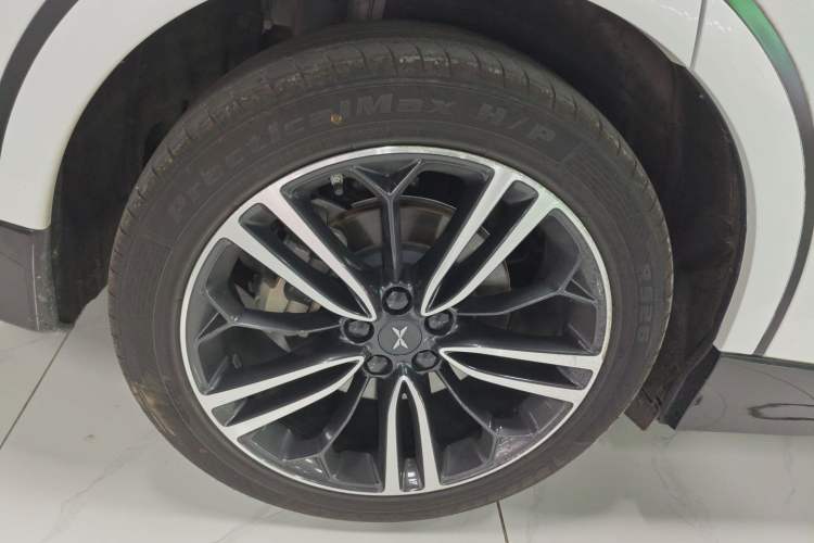 Used XPeng G6 2023 755 Ultra-Long Range Pro Right Rear Wheel Hub