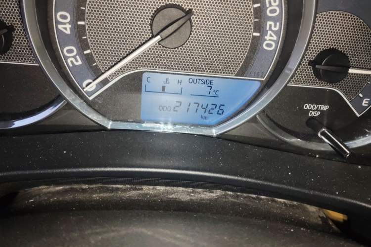 Used Toyota Corolla 2014 1.6L Manual GL