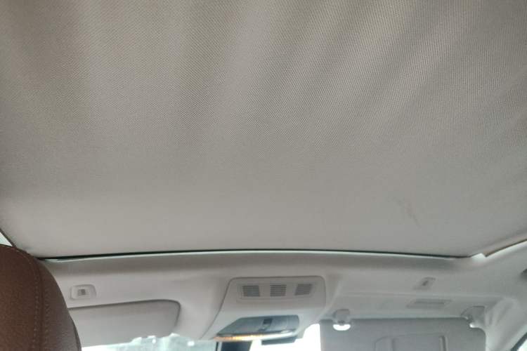 Used BMW 5 Series GT 2010 535i Leading Model Headliner