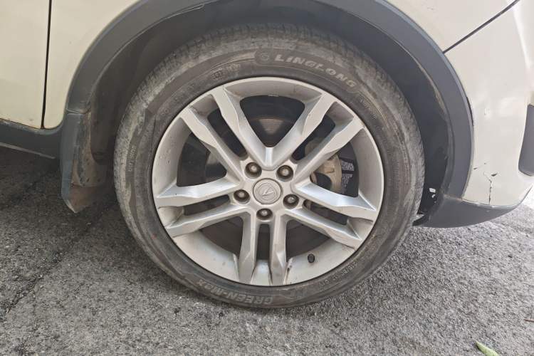 Used Changan CS35 2014 1.6L Manual Luxury Model China IV Standard
