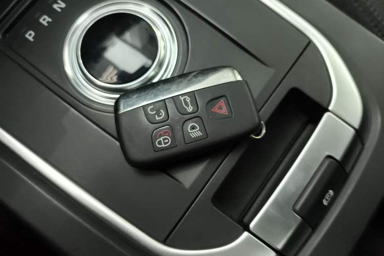 Used Land Rover Discovery Sport 2017 2.0T PURE