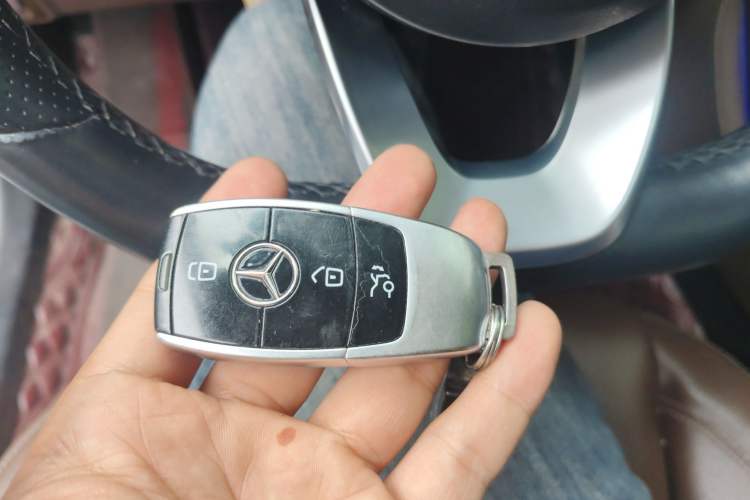 Used Mercedes-Benz E-Class 2019 E 300 L Sporty and Stylish Model Vehicle Key