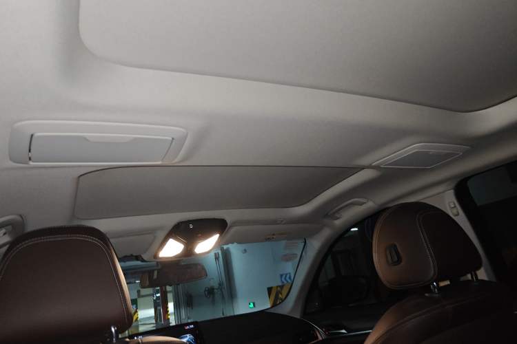 Used BMW 5 Series New Energy 2019 530Le Luxury Package Headliner