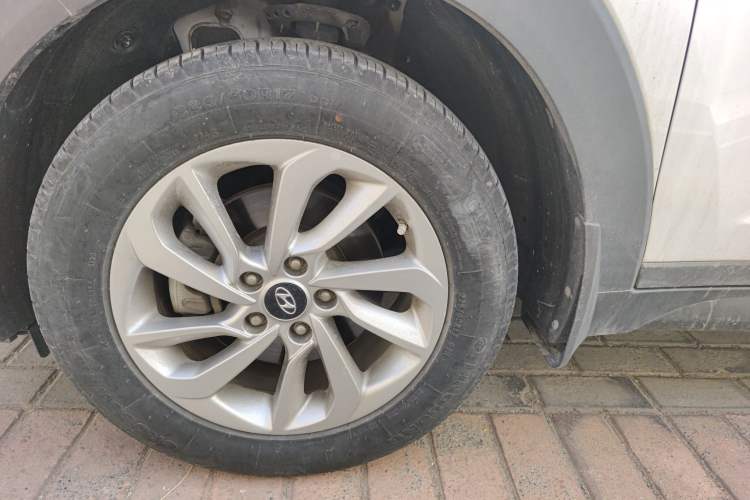 Used Hyundai Tucson 2018 1.6T Dual-Clutch Two-Wheel Drive 15th Anniversary Special Edition
