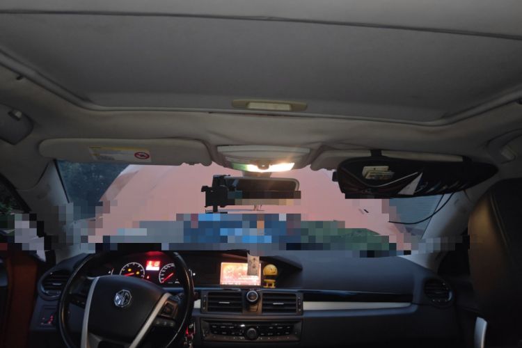 Used MG 6 2010 Hatchback 1.8T Automatic Elite Edition Headliner