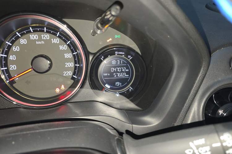 Used Honda XR-V 2020 220TURBO CVT Luxury Edition Odometer Close Up