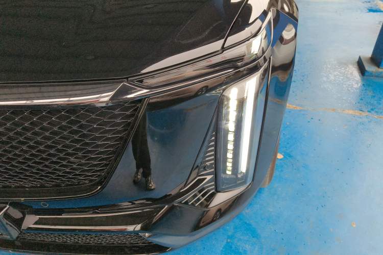 Used Cadillac XT5 2025 2.0T Luxury Version Left Front Headlight