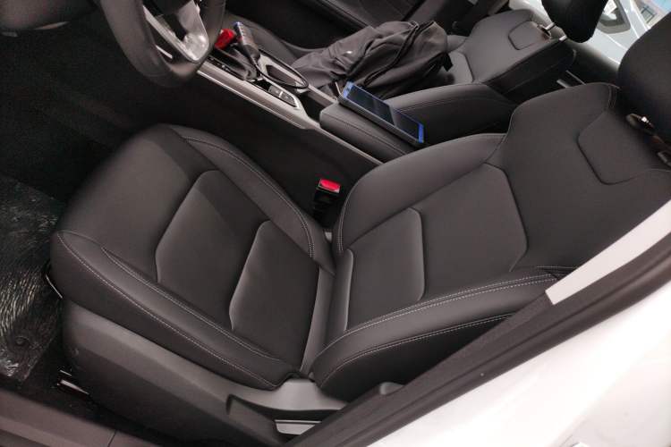 Used Geely Auto Emgrand 2026 Model 4th Generation 4 Millionth Anniversary Model 1.5L CVT Starry Edition Left Front Seat