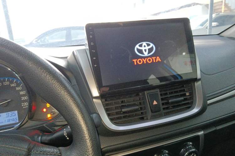 Used Toyota Vios FS 2017 1.5L CVT Trendy Edition Audio And AC Panel