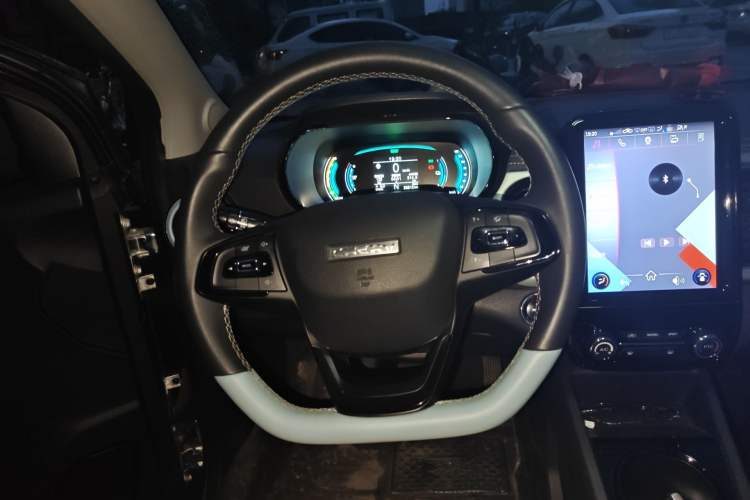 Used Chery QQ Little Ant 2022 Sweet Pink Edition Low-Sugar Version 30kW 301km Range
