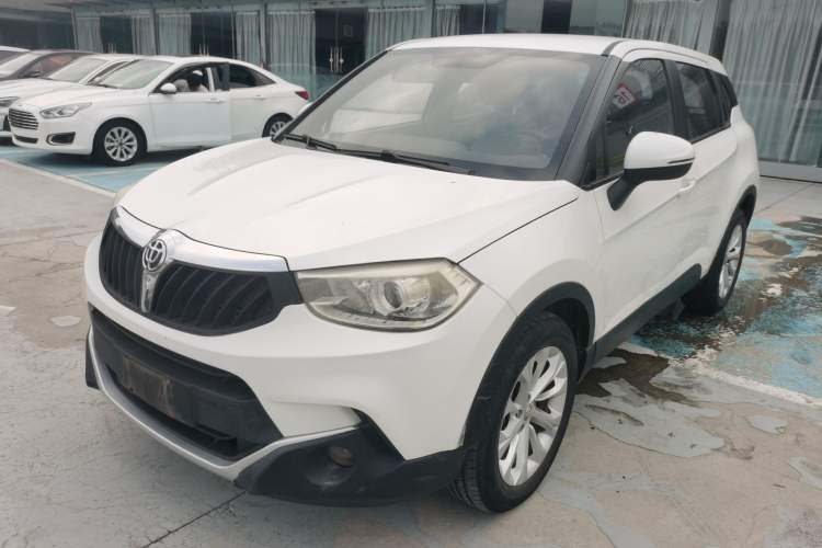 Used Brilliance V3 2015 1.5L Manual Elite Model