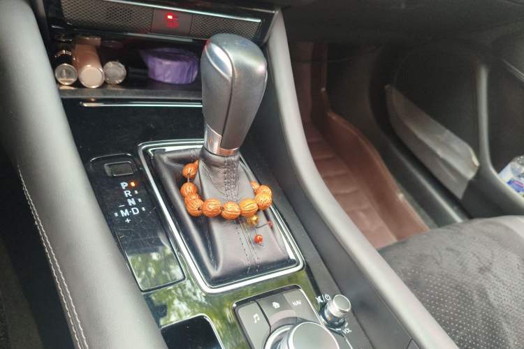 Used Mazda Atenza 2021 2.0L Blue Sky Luxury Edition