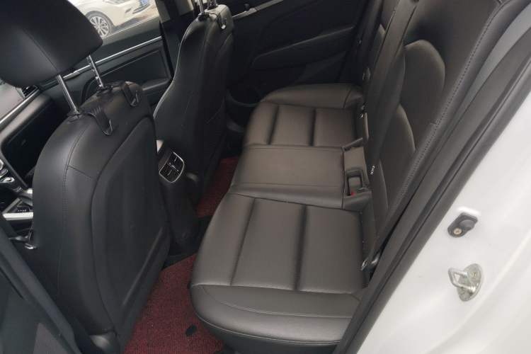 Used Hyundai Elantra (6th Generation / Lingdong) 2020 1.5L CVT Smart & Stylish – Elite Version Interior 4