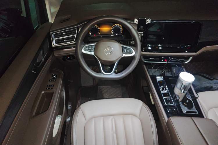 Used Volkswagen Viloran 2024 380TSI Luxury Edition Steering Wheel