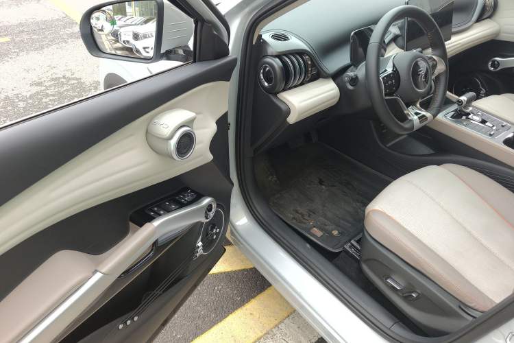 Used BYD Yuan PLUS 2024 Honor Edition 430KM Beyond Model Driver Seat