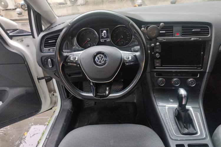 Used Volkswagen Golf 2019 280TSI DSG Comfort Version China VI Standard