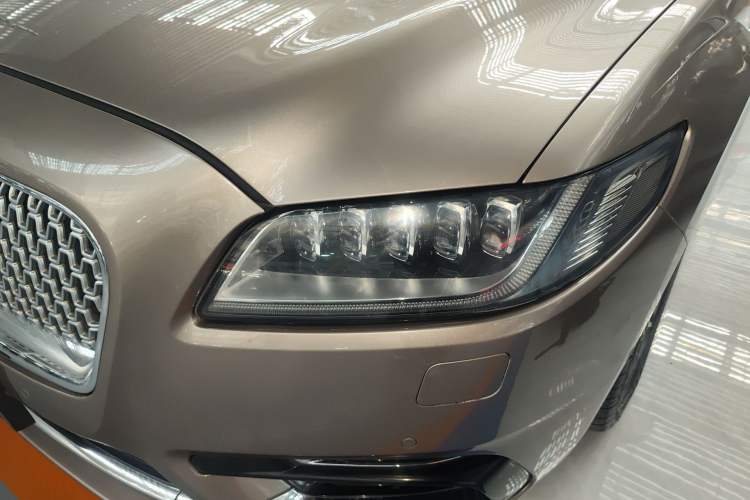 Used Lincoln Continental 2018 3.0T Four-Wheel Drive Prestige Edition Left Front Headlight