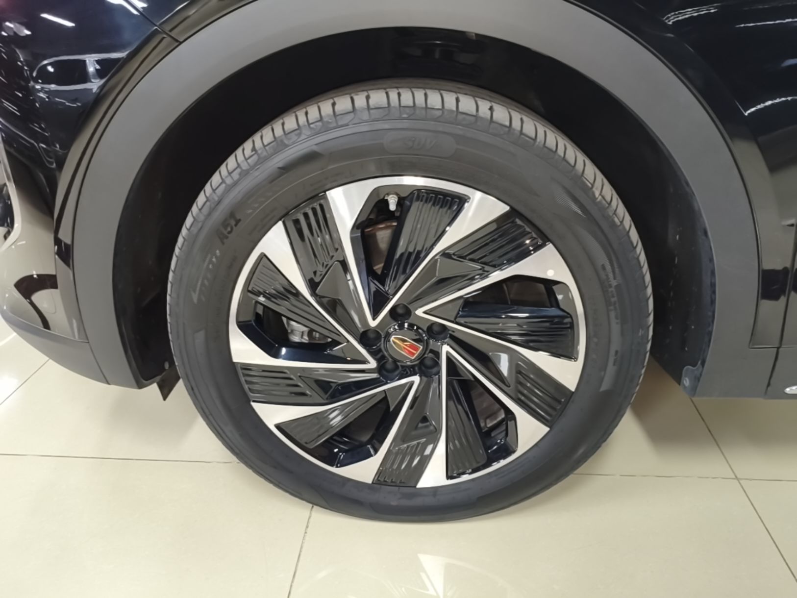 Hongqi HS7 PHEV 2024 2.0T PHEV Four-Wheel Drive Flagship Edition 6 Seats — снимка 10