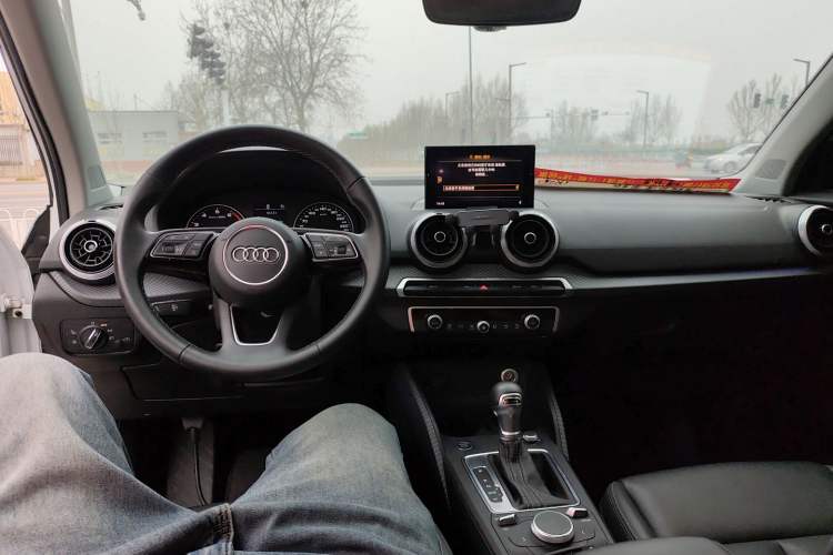 Used Audi Q2L 2022 35 TFSI Fashionable and Elegant Model
