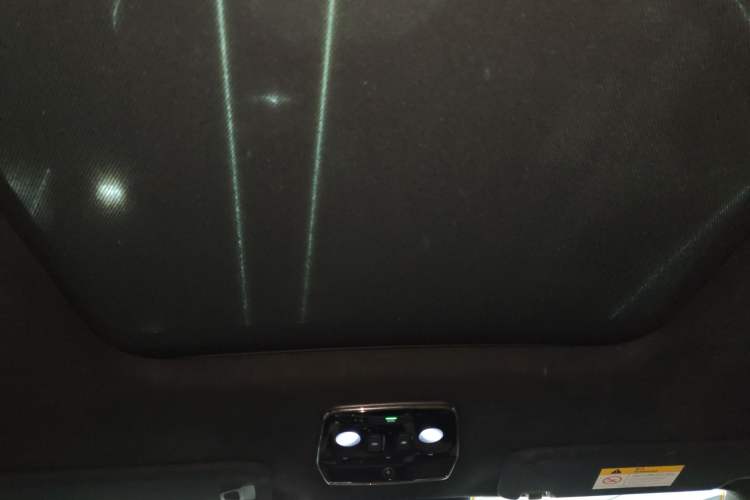 Used Nio ES8 2020 580 km Range Signature Edition Six-Seater Version Headliner